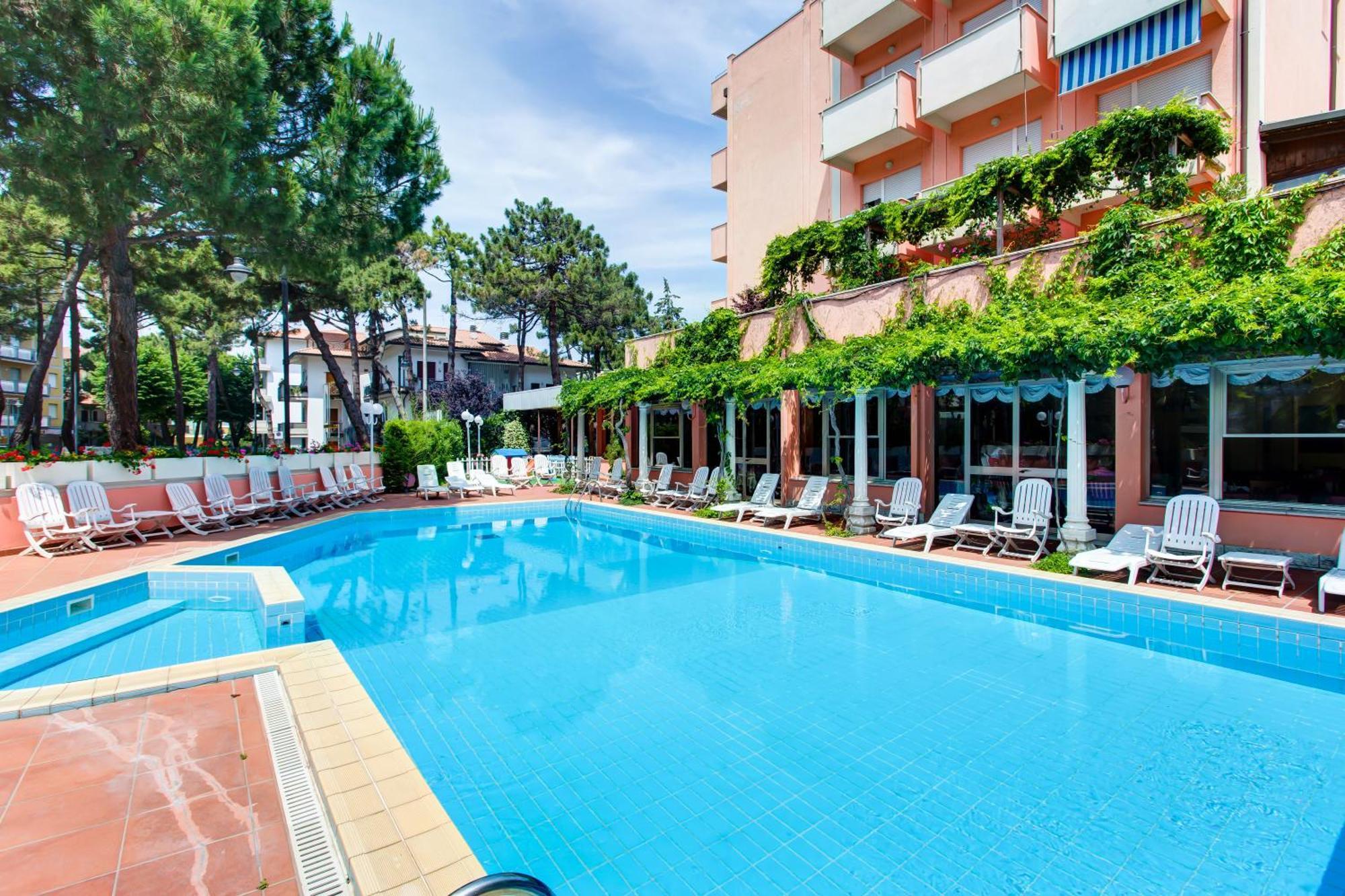 Hotel Meeting Cesenatico Exterior photo