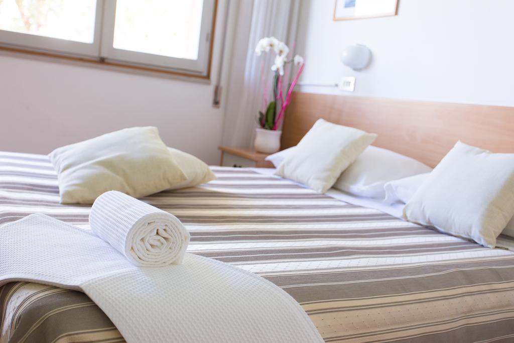 Hotel Meeting Cesenatico Room photo